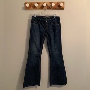American Eagle Flare Jeans - Y2K era - size 6